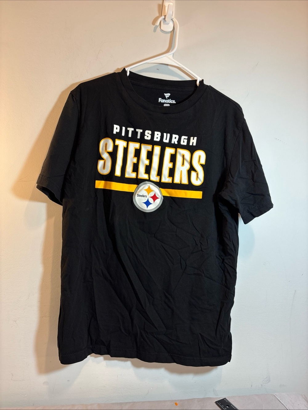 Fanatics Pittsburgh Steelers Black Logo T-Shirt. 728